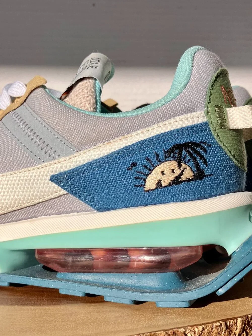 NIKE Air max Pre-Day Sun Club men’s sneakers wolf Grey,sail and rift Blue size 8